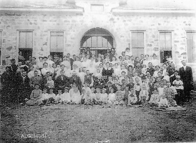 Skinner family reunion in Nounan, Aug. 26, 1911